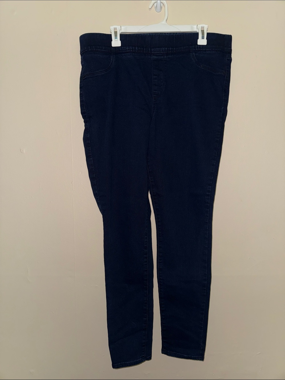 Old Navy Slim Black Pull-On Jeggings